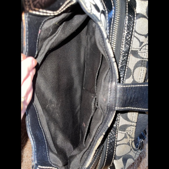 Authentic Coach Purse - SOLD - Picture 12 of 14